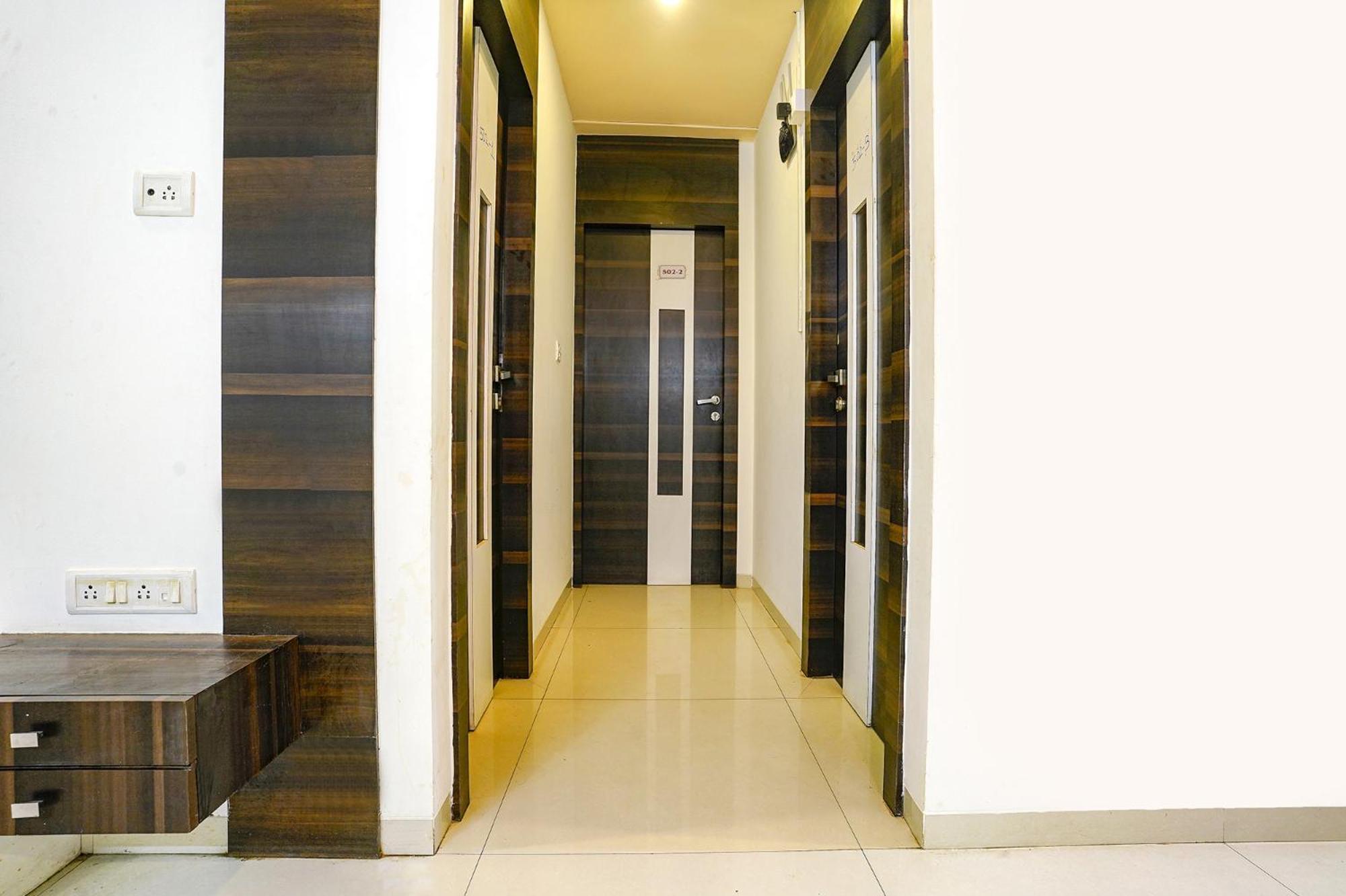 Fabhotel Shree Balaji Apartment Mira-Bhayandar ภายนอก รูปภาพ